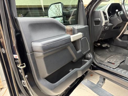 Used 2018 Ford F250 Lariat w/ Lariat Ultimate Package image 14