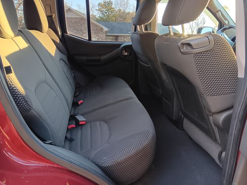 Used 2013 Nissan Xterra PRO-4X image 12