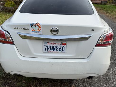 Used 2015 Nissan Altima 2.5 S w/ Power Driver Seat Package image 2