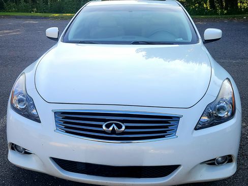 Used 2012 INFINITI G37 x Coupe w/ Premium Pkg image 2