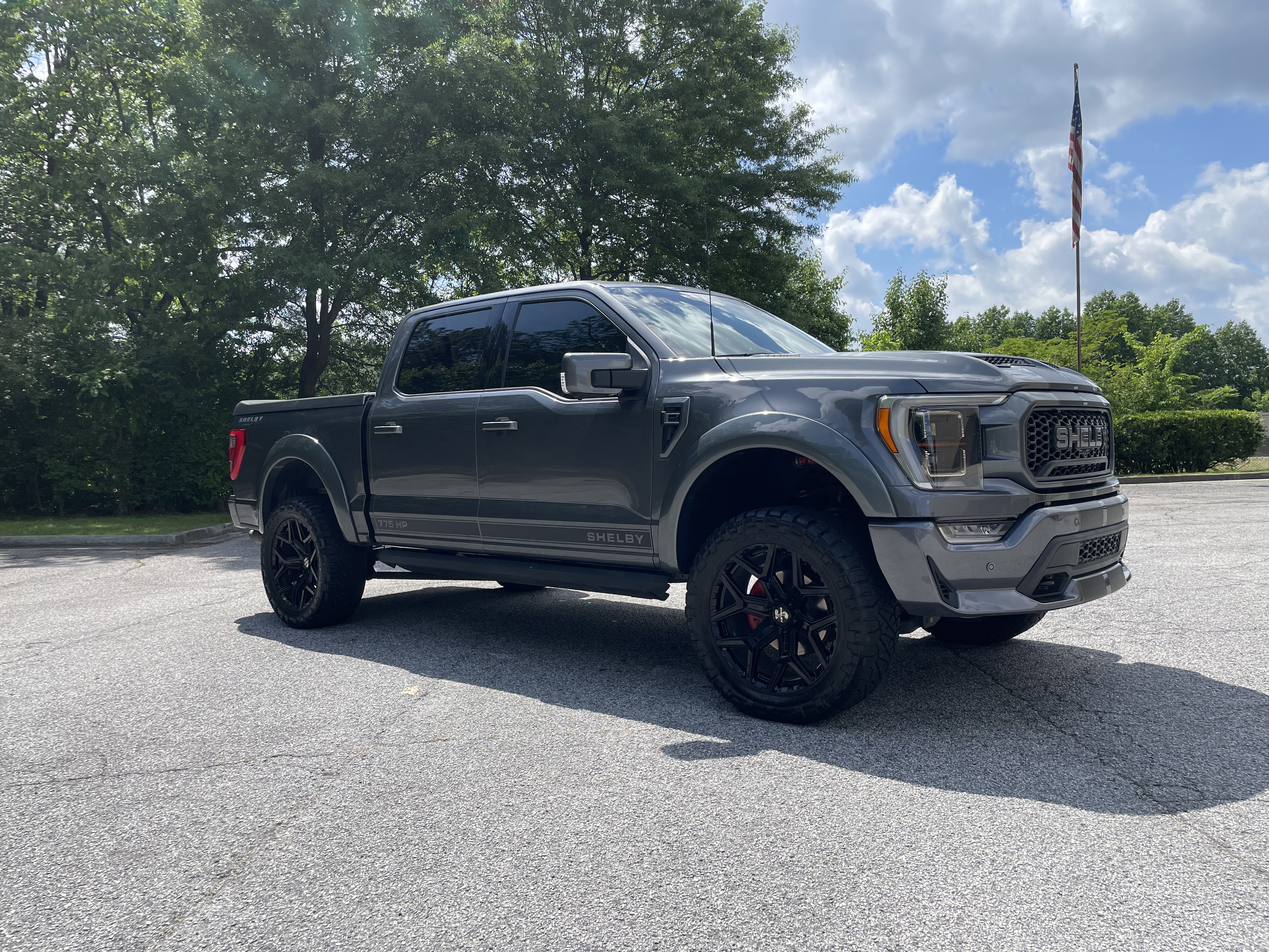Used 2022 Ford F150 Lariat w/ Equipment Group 502A High AWD/4WD image 8