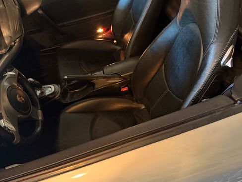 Used 2009 Porsche 911 Carrera image 2