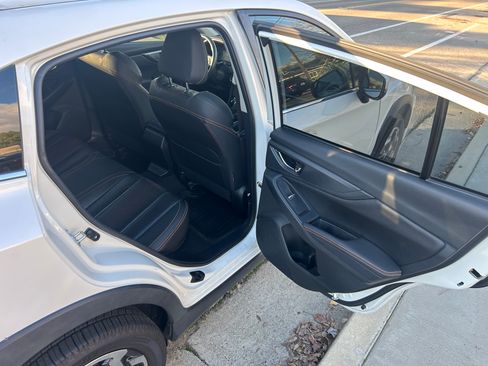 Used 2021 Subaru Crosstrek 2.5i Limited w/ Moonroof Package 2 image 9