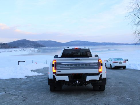 Used 2024 Ford F450 Limited w/ FX4 Off-Road Package image 17