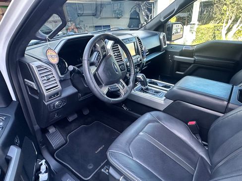 Used 2015 Ford F150 Platinum w/ Equipment Group 701A Luxury AWD/4WD image 14