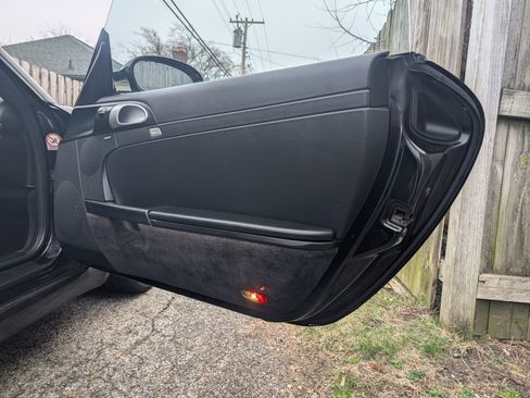 Used 2005 Porsche Boxster image 25