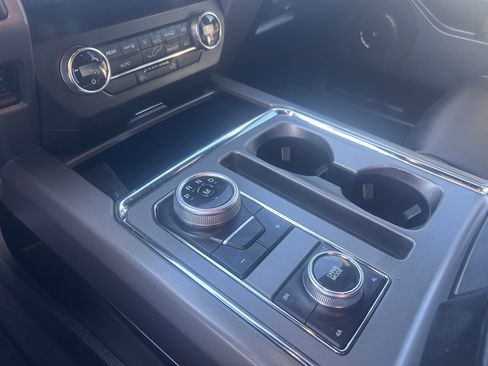 Used 2021 Ford Expedition XLT w/ Black Accent Package image 14