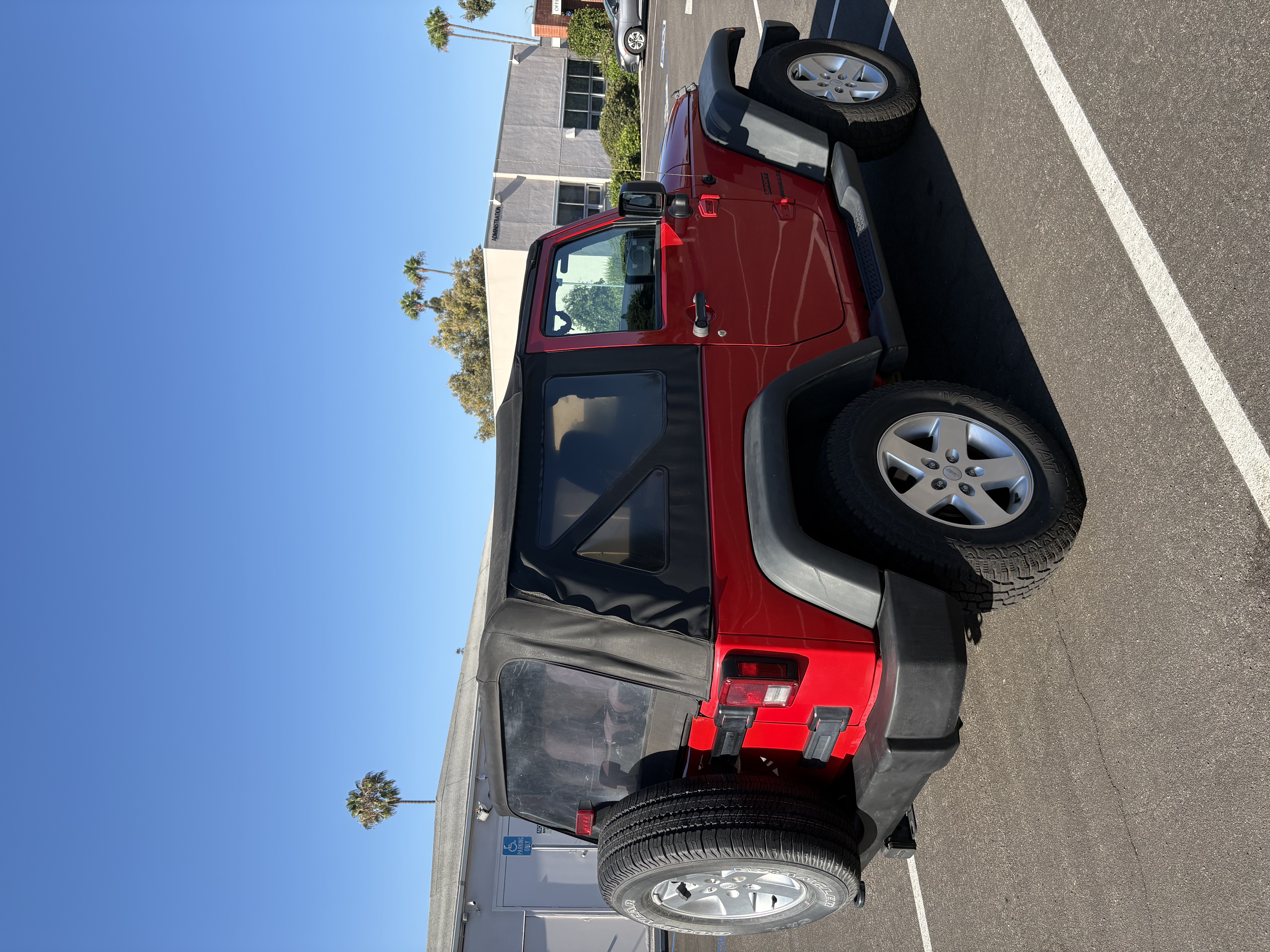 Used 2015 Jeep Wrangler Sport w/ Quick Order Package 24S AWD/4WD image 2