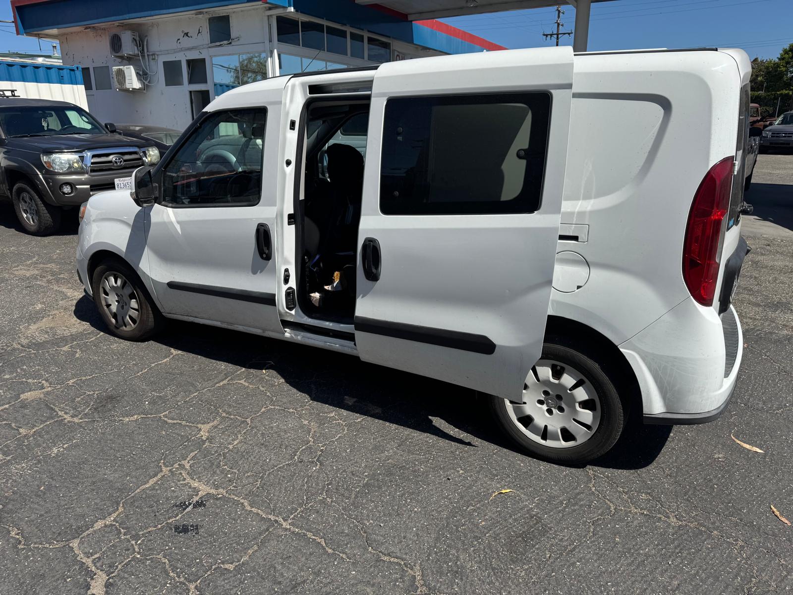 Used 2017 RAM ProMaster City Tradesman SLT w/ Rear Back-up Camera Group FWD image 13