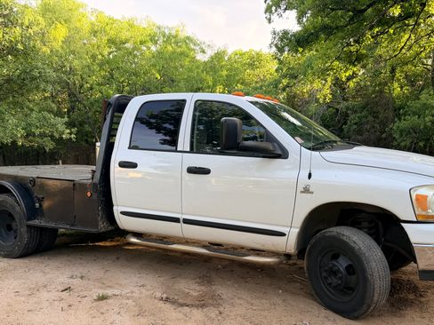 Used 2006 Dodge Ram 3500 Truck SLT image 1
