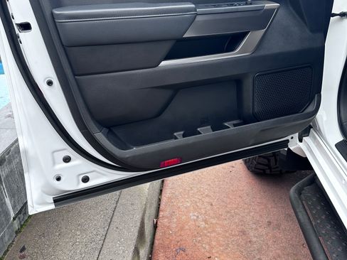 Used 2022 Toyota Tundra SR5 image 15