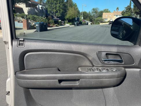 Used 2007 Chevrolet Avalanche LS RWD image 12