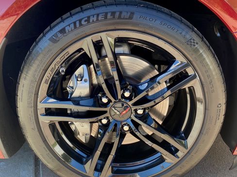 Used 2016 Chevrolet Corvette Stingray Coupe 2D image 25