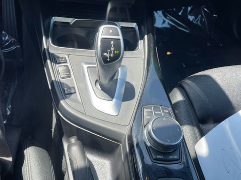 Used 2020 BMW 230i xDrive Convertible image 11