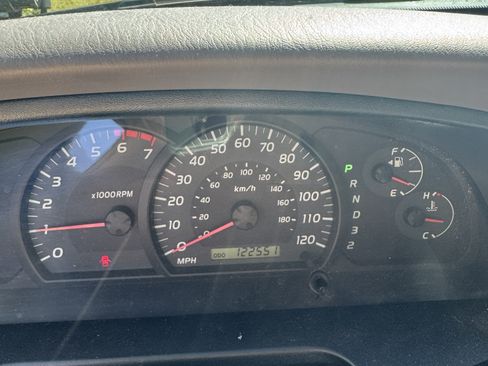 Used 2006 Toyota Tundra Darrell Waltrip Edition image 2