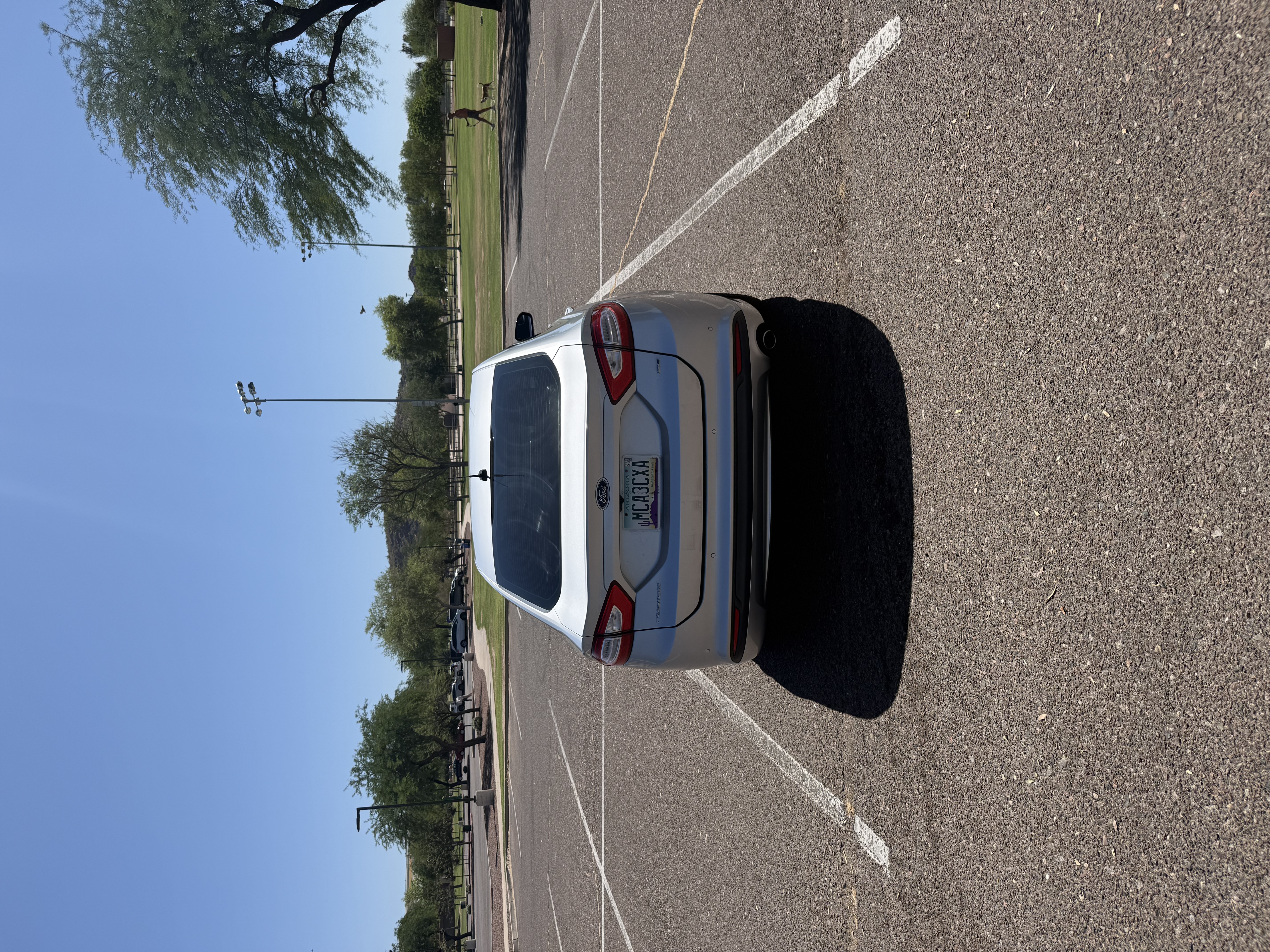 Used 2016 Ford Fusion SE FWD image 6