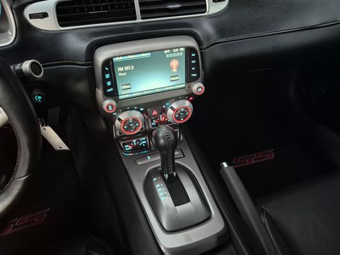 Used 2015 Chevrolet Camaro SS w/ RS Package image 10