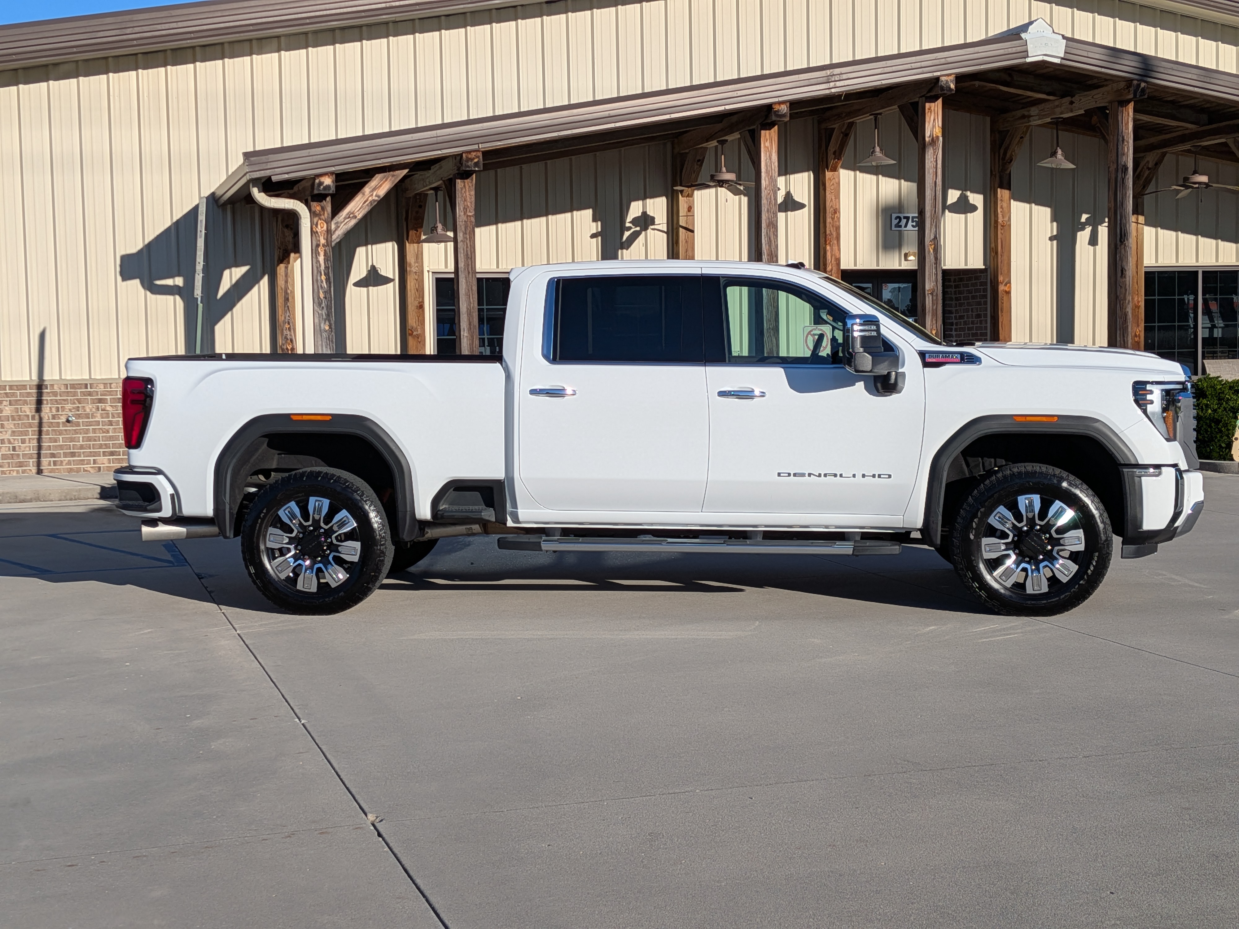 Used 2026 GMC Sierra 2500 Denali AWD/4WD image 5