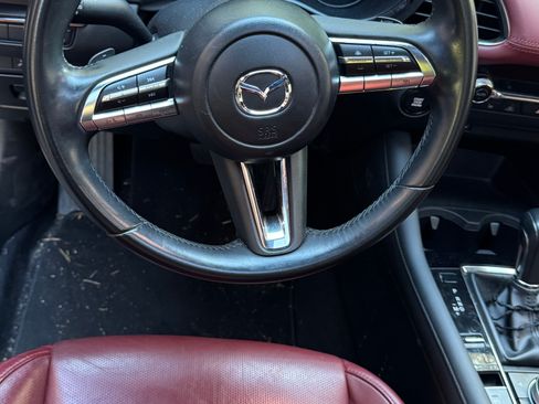 Used 2020 MAZDA MAZDA3 Premium Hatchback 4D image 9