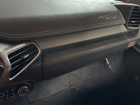 Used 2013 Ferrari 458 Spider image 21