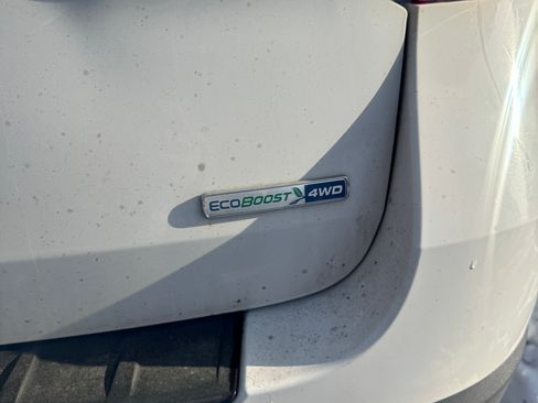 Used 2020 Ford Explorer XLT w/ Equipment Group 202A image 10