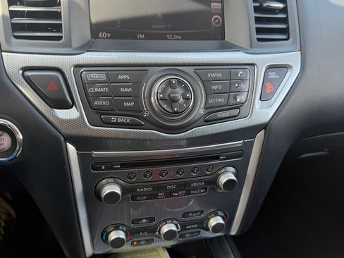 Used 2018 Nissan Pathfinder SL w/ SL Premium Package image 11