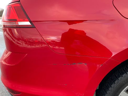 Used 2016 Volkswagen Golf SE image 9