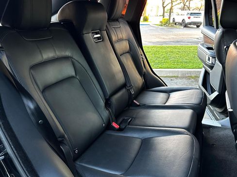 Used 2017 Land Rover Range Rover Supercharged image 11