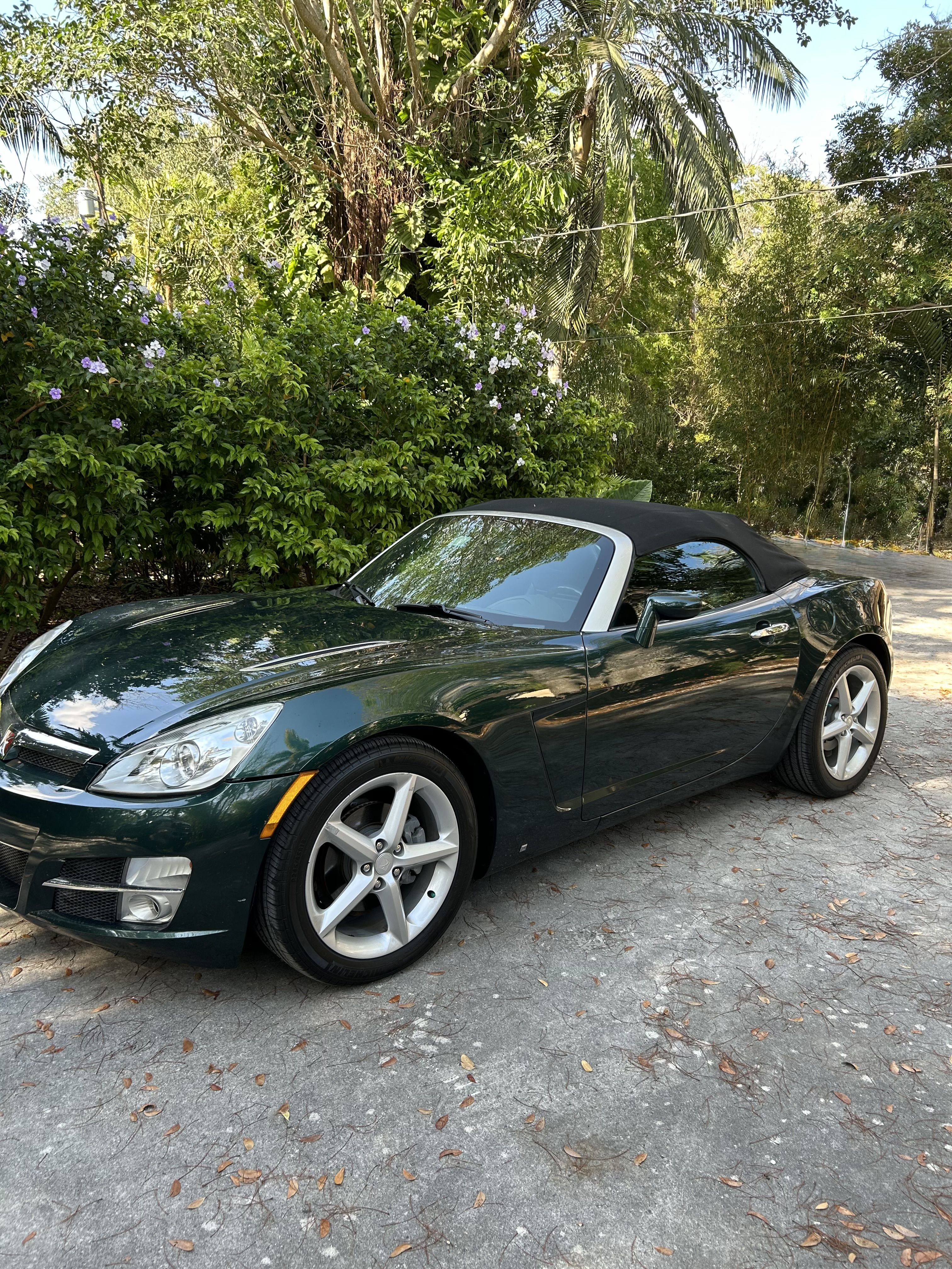 Used 2007 Saturn Sky w/ Premium Trim Pkg RWD image 1