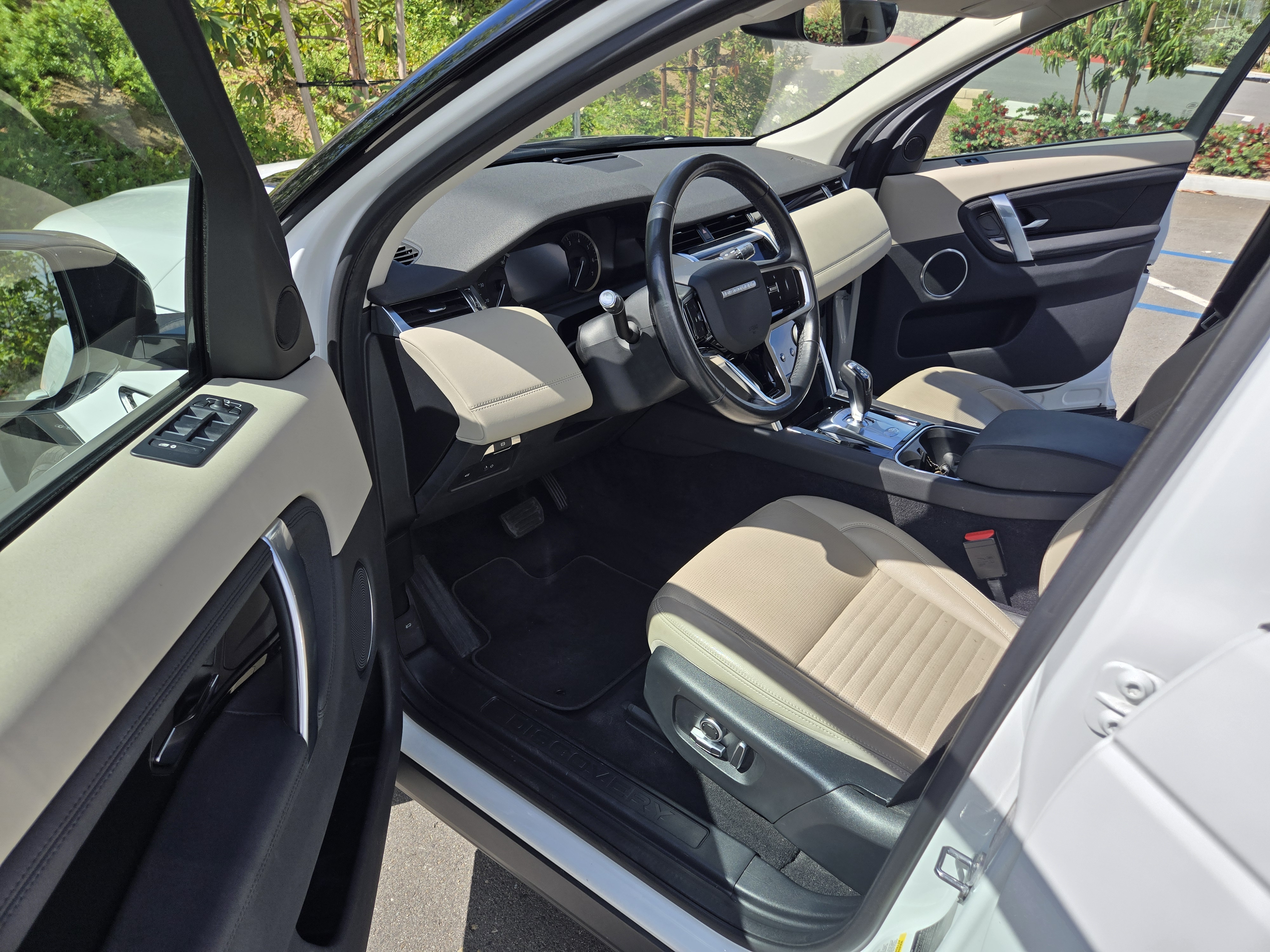 Used 2021 Land Rover Discovery Sport S AWD/4WD image 14