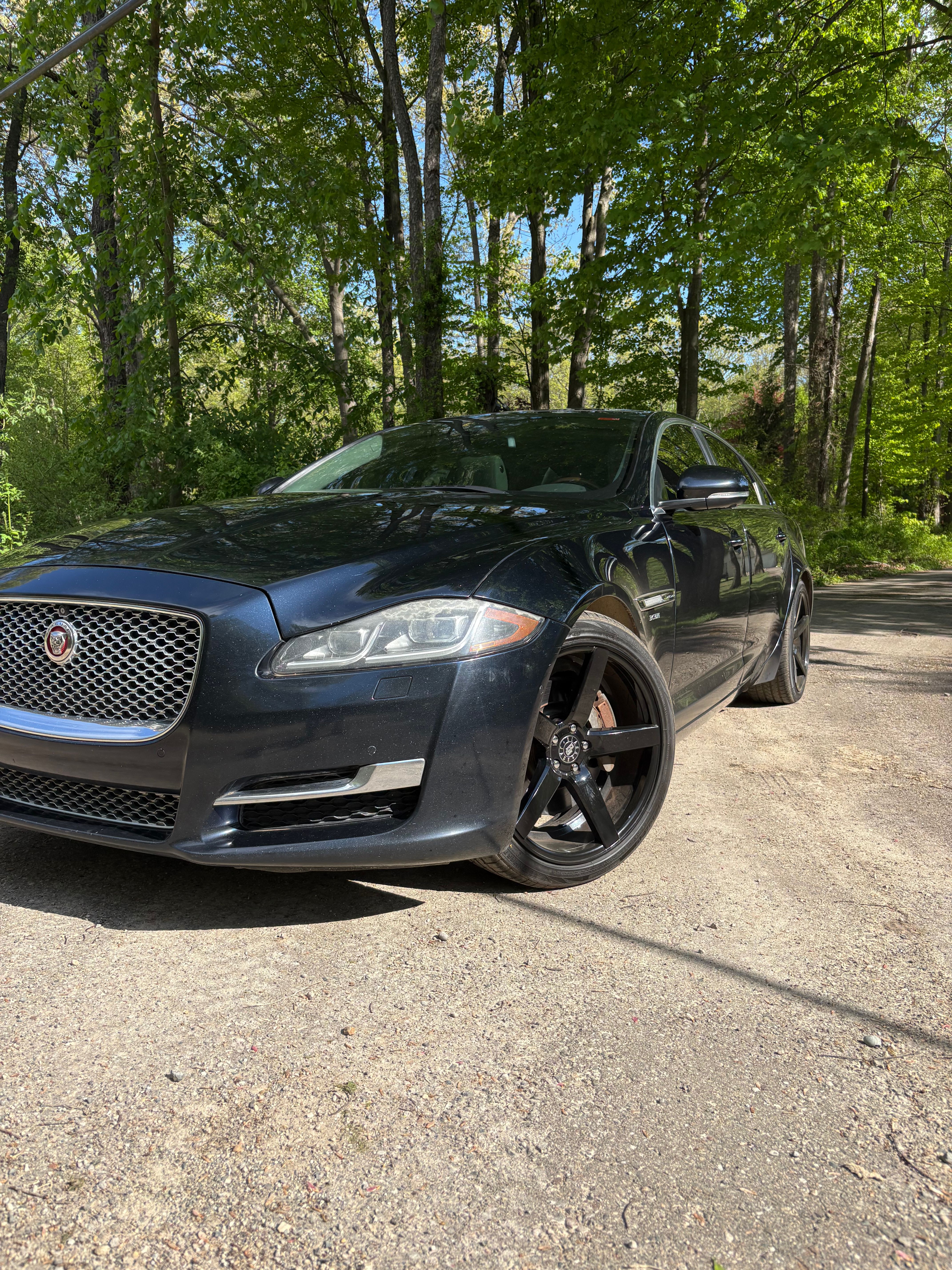 Used 2016 Jaguar XJ L Portfolio AWD/4WD image 17