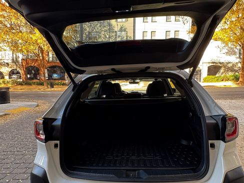 Used 2023 Subaru Outback Limited image 12