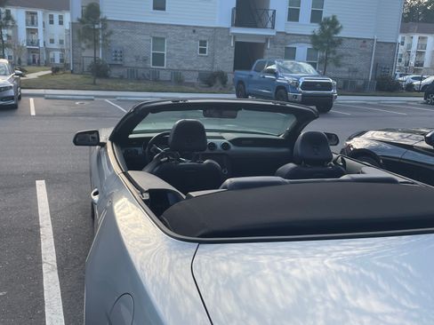 Used 2021 Ford Mustang Premium image 13