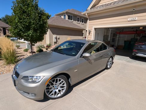 Used 2009 BMW 328i Convertible image 8