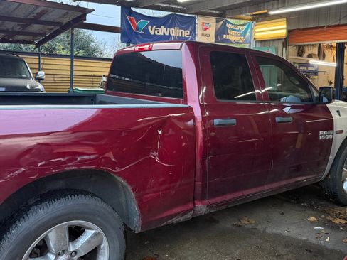 Used 2018 RAM 1500 Express image 5