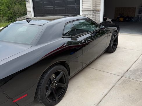 Used 2022 Dodge Challenger SRT Hellcat Redeye RWD image 10