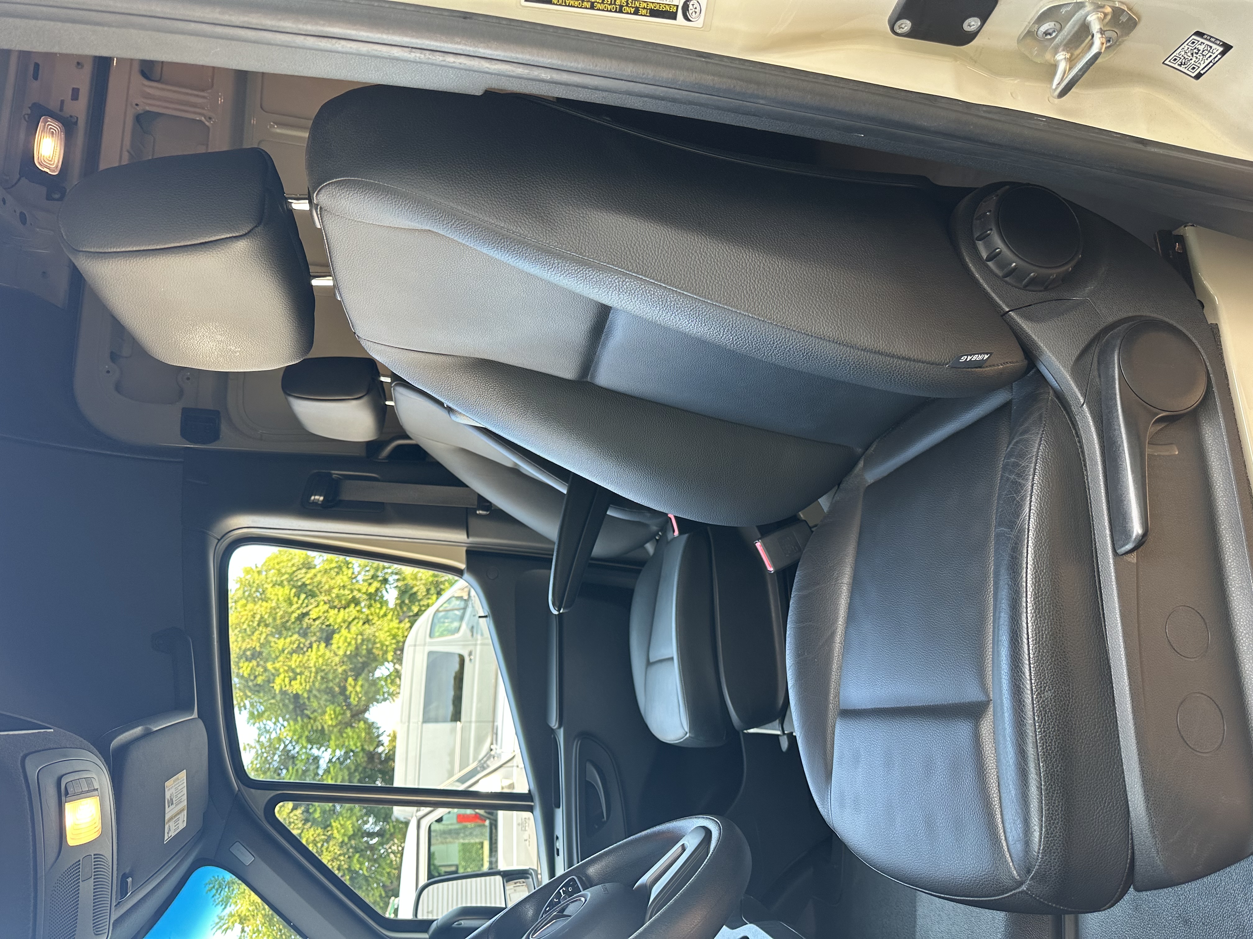 Used 2023 Mercedes-Benz Sprinter 2500 image 13