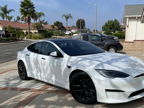 Used 2022 Tesla Model S Standard Range image 4
