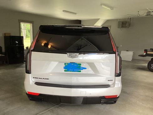 Used 2024 Cadillac Escalade Sport w/ LPO, ONYX Package AWD/4WD image 2