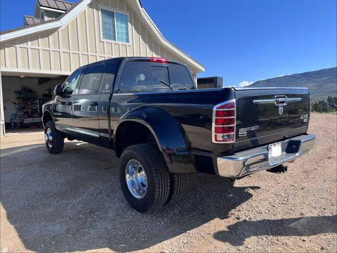 Used 2006 Dodge Ram 3500 Truck Laramie w/ Protection Group AWD/4WD image 8