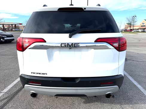 Used 2018 GMC Acadia SLT image 23