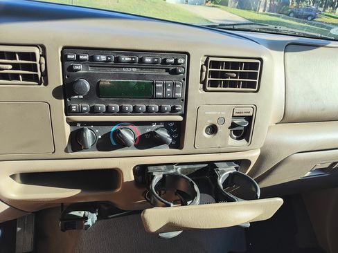 Used 2001 Ford F350 Long Bed image 10