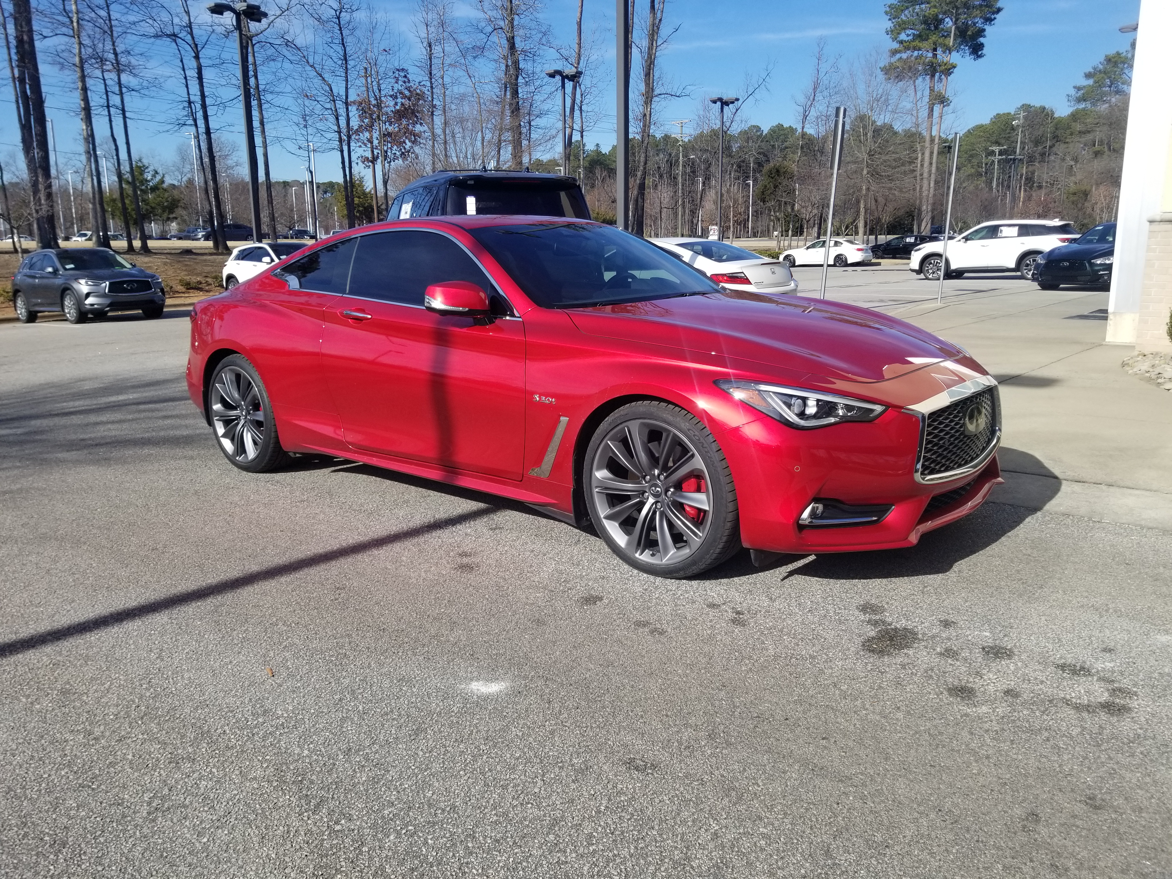 Used 2018 INFINITI Q60 Red Sport 400 w/ Pro Active Package AWD/4WD image 5