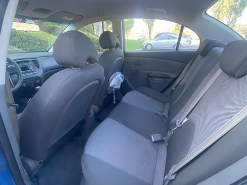 Used 2010 Kia Rio LX FWD image 10