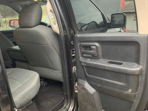 Used 2017 RAM 1500 Express w/ Black Ram 1500 Express Group image 14