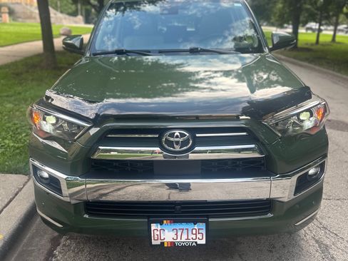Used 2022 Toyota 4Runner Limited AWD/4WD image 10