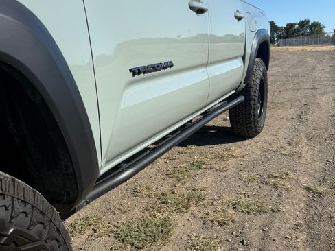 Used 2023 Toyota Tacoma TRD Off-Road AWD/4WD image 6