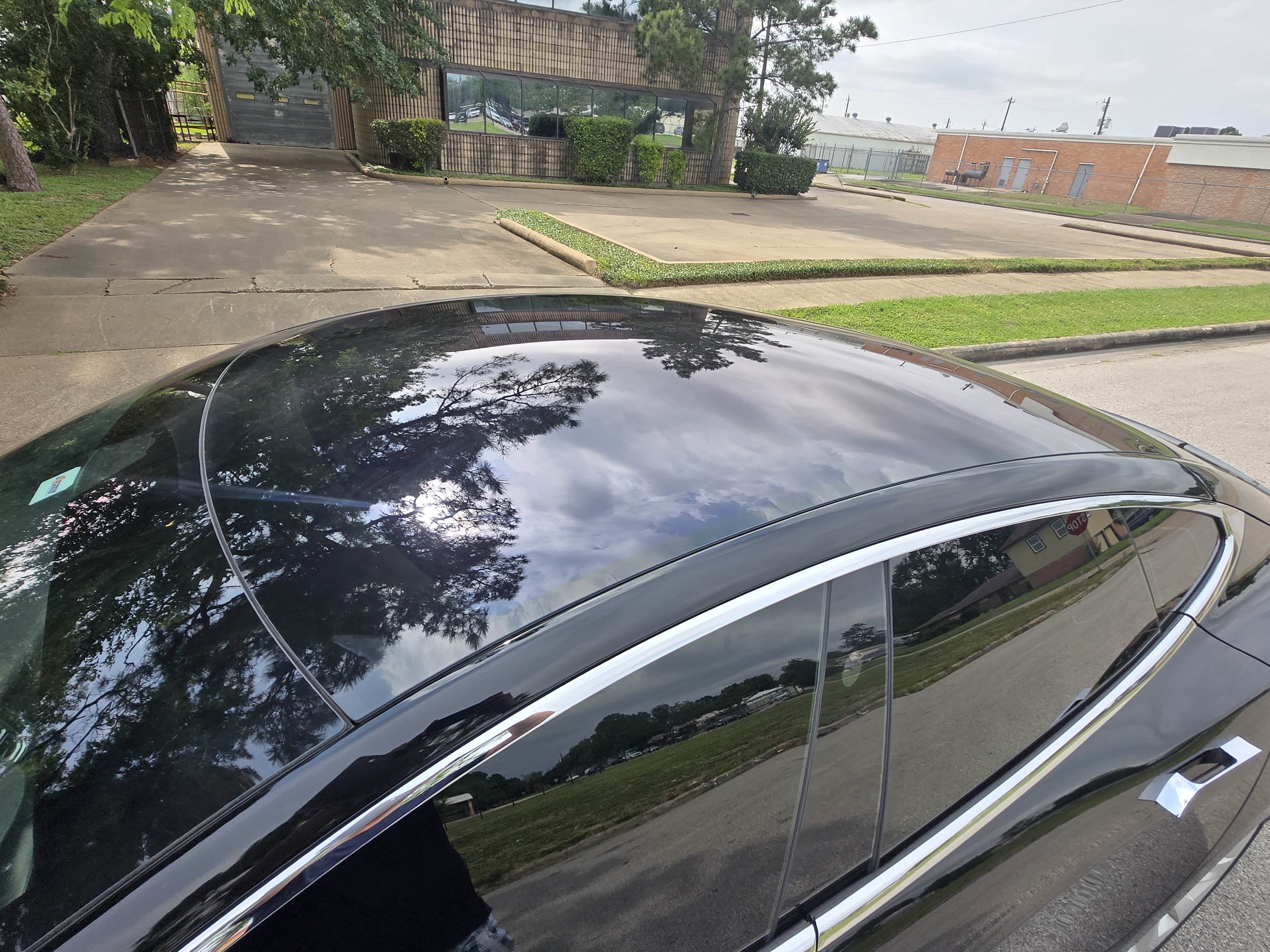Used 2017 Tesla Model S 75 RWD image 11