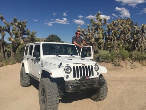 Used 2017 Jeep Wrangler Unlimited Sahara image 4