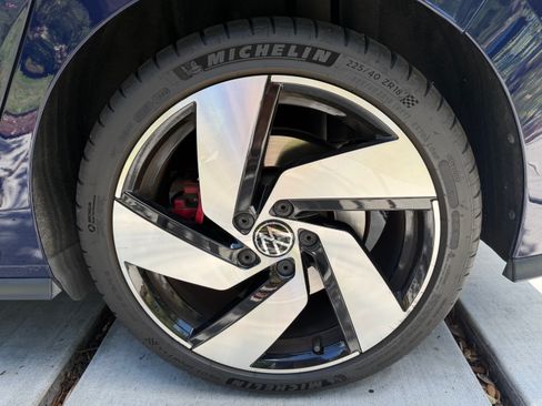 Used 2022 Volkswagen GTI S FWD image 23